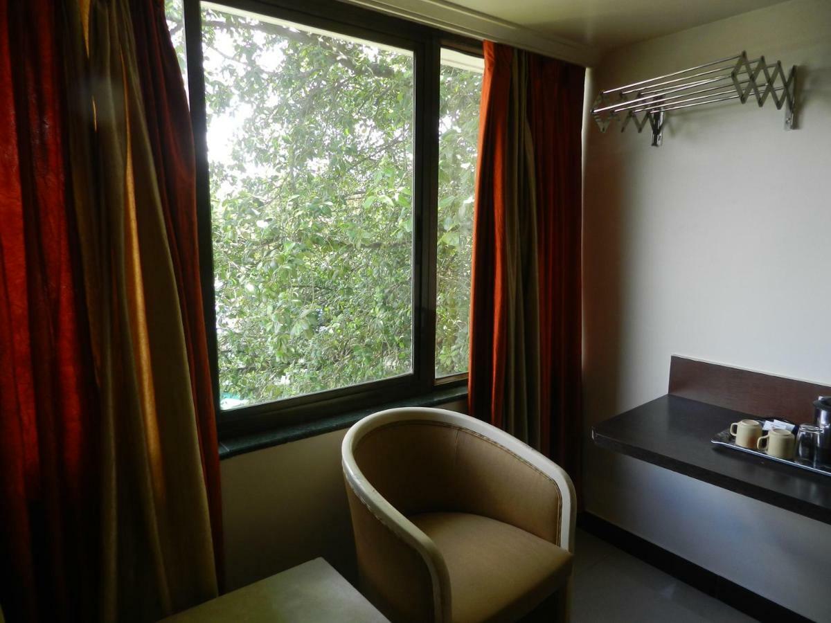 Hotel Ayodhya Колхапур Экстерьер фото
